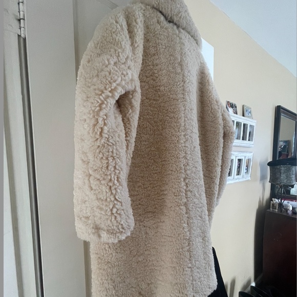 Banana Republic Oversized Sherpa Cocoon Coat - Picture 5 of 8
